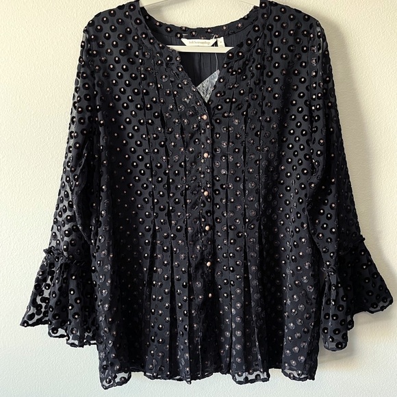 Soft Surroundings NWOT Black Dot Velvet Semi Sheer Blouse Sz Medium Bell Sleeves - Picture 2 of 9